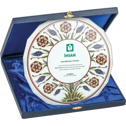 EKT-460 Kutulu Kristal Plaket – Kristal Plaketler