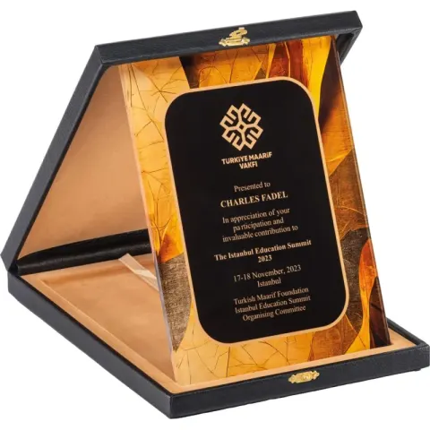 EKT-470 Kutulu Kristal Plaket – Kristal Plaketler