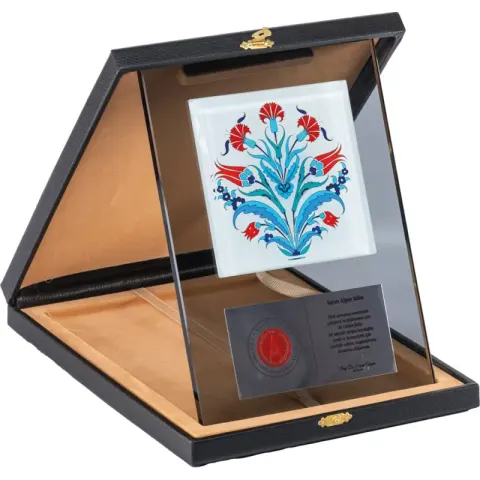 EKT-720 Kutulu Kristal Plaket – Kristal Plaketler